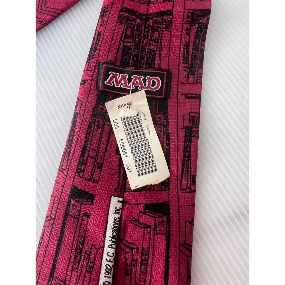 Vintage 1992 MAD Magazine Alfred E Neuman‎ Silk Tie Red Burgundy Camera NWT 90s